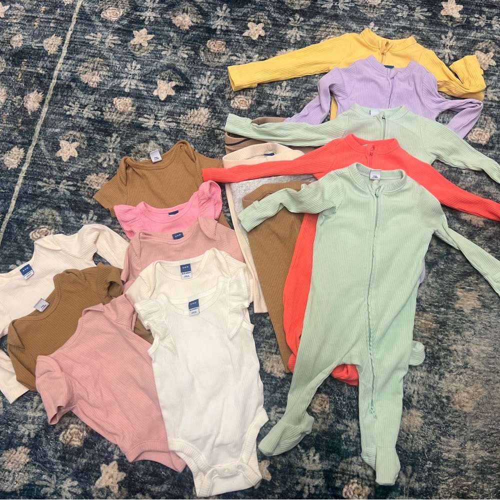 Old Navy Ribbed Baby Clothes Lot- Most 3-6months w/ some 0-3! SEVENTEEN ITEMS!